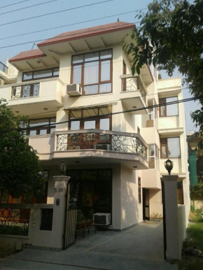 Pamposh Guest House, Gurgaon
